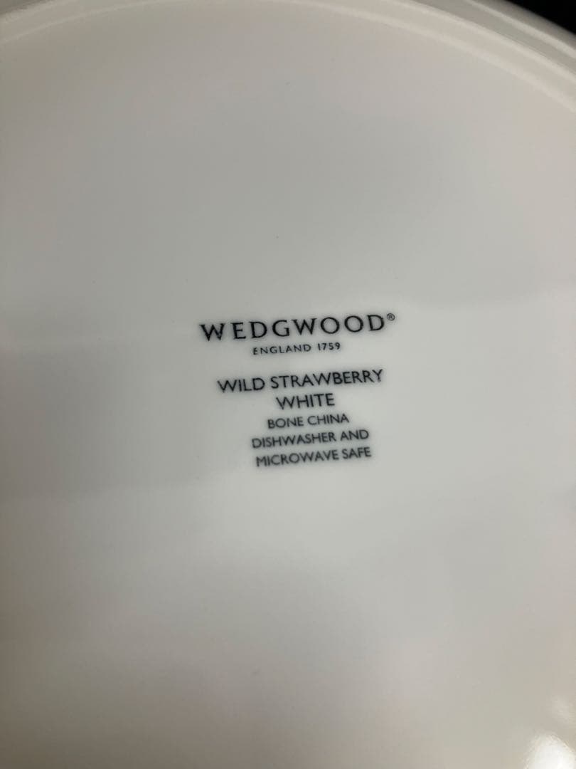 新品 WEDGWOOD WILD STRAWBERRY WHITE 皿4枚セット