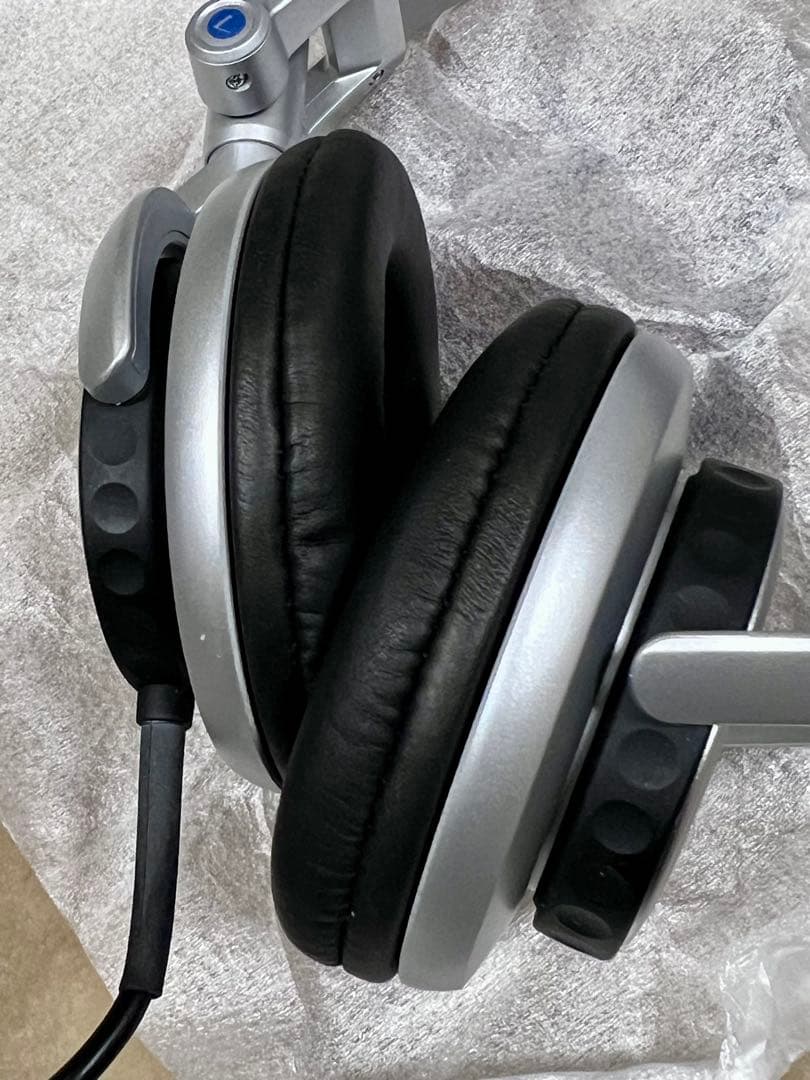 極上品 SONY 密閉型ヘッドホン DJモニター用 MDR-Z700DJ