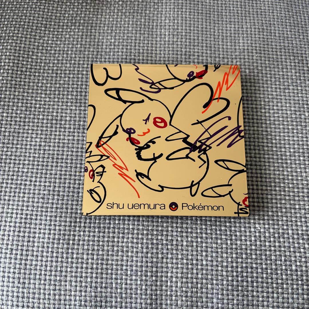 シユウウエムラ×ピカチュウアイパレット ブリックブラスト(ホリデー限定品) シュウウエムラがピカチュウとコラボ！？ 可愛すぎるコフレ