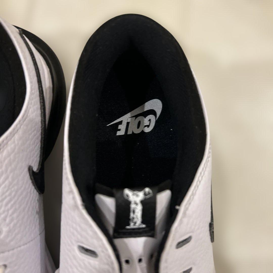 ナイキ　エアズームビクトリー3（ワイド） 25.5cm