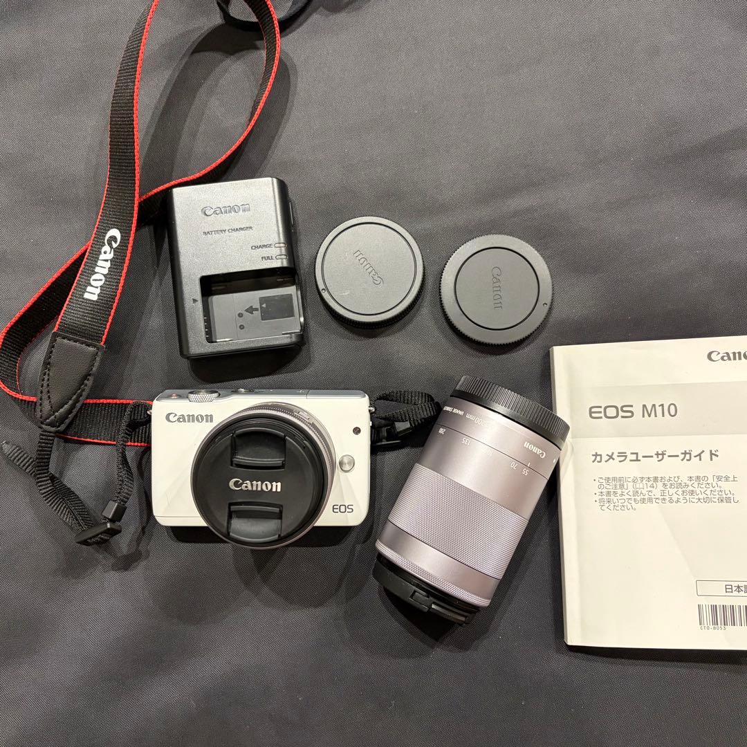 canon EOS M10 ミラーレスカメラ　レンズセット【美品】 EOS M10 ミラーレス一眼カメラ クリエイティブマクロ トリプルレンズ