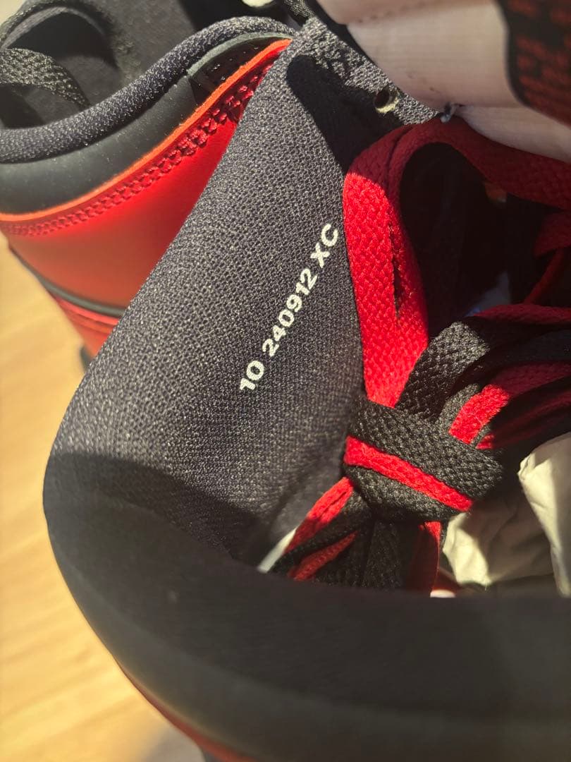 シューズ(男性用) Nike Air Jordan 1 High 85 \"Bred\" (2025)