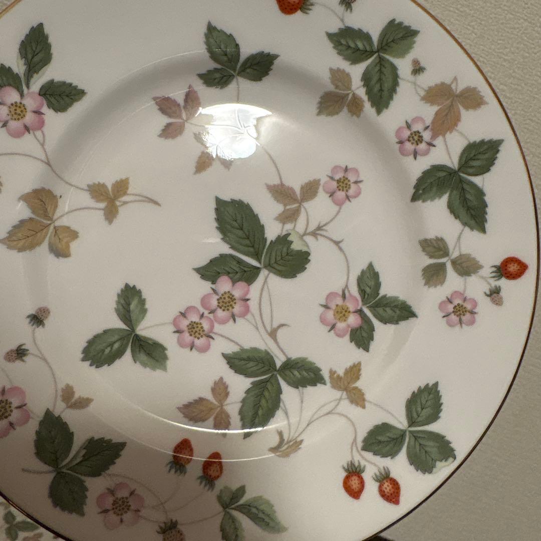 ウェッジウッド　ワイルドストロベリー　デザートプレート　15.5cm