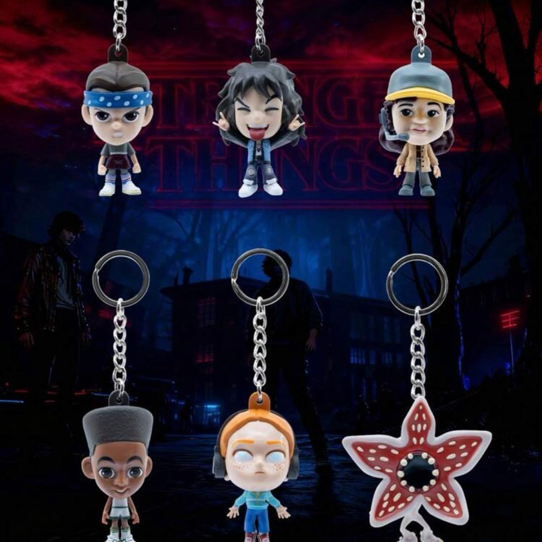 StrangerThings ストレンジャーシングス マックスキーホルダー - メルカリ