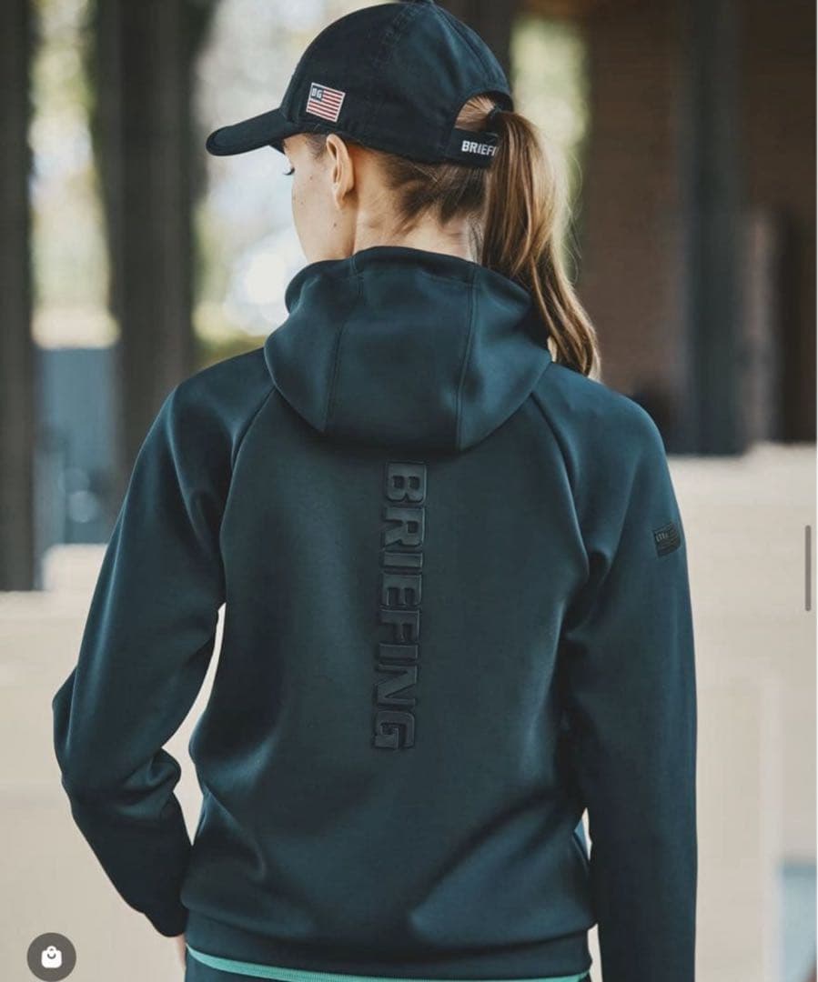 ブリーフィング　3Dロゴ　フード付パーカー　ネイビー　サイズXS 新品タグ付き BRIEFING（ブリーフィング）の「【ブリーフィングゴルフ】WOMENS 3D