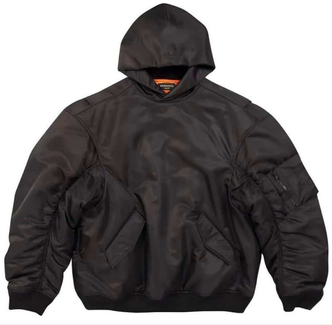 デムナ期 BALENCIAGA PULLOVER BOMBER3 デムナが語る、バレンシアガのアイコニックなスニーカーが生まれるまで