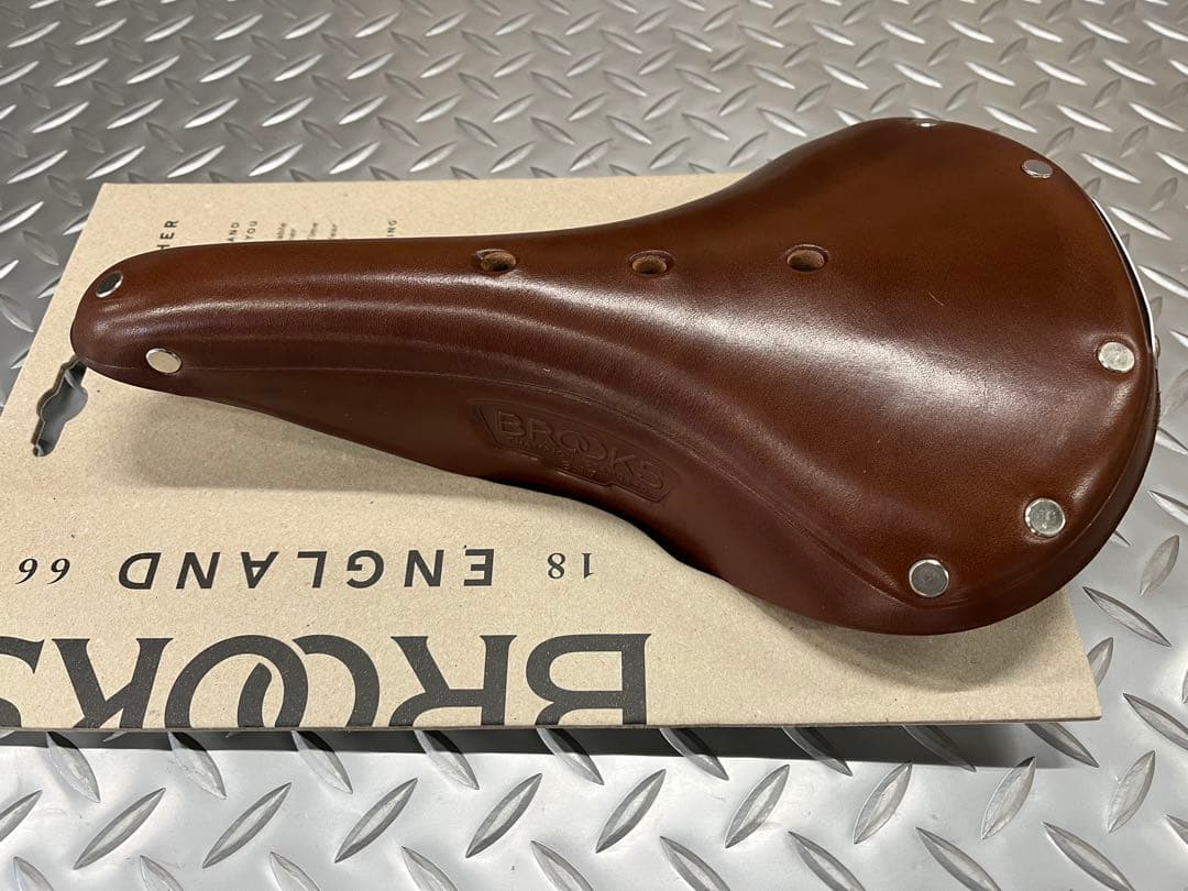 BROOKS B17 “BROWN”