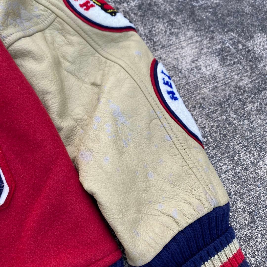 激レア 希少 ハローキティ 30周年 フルデコ スタジャン サンリオ 本革