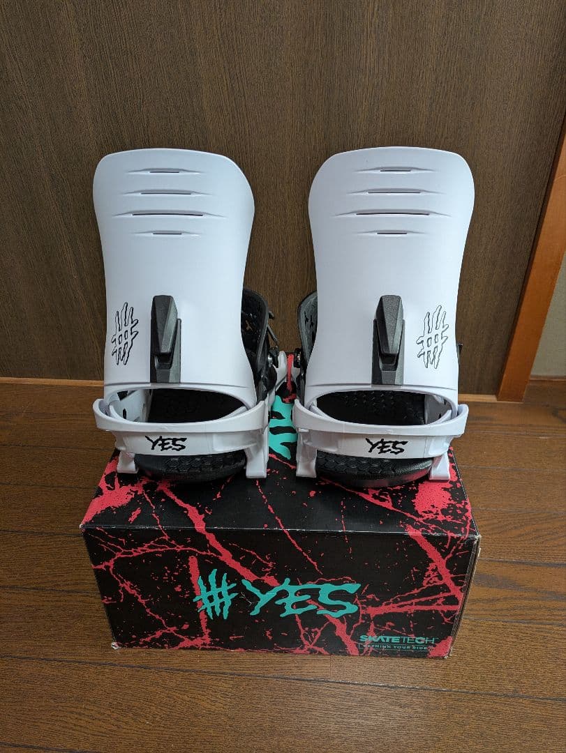 YES IPO サイズM ホワイト/白 YES イエス IPO スノーボード バインディング ビンディング ユニ