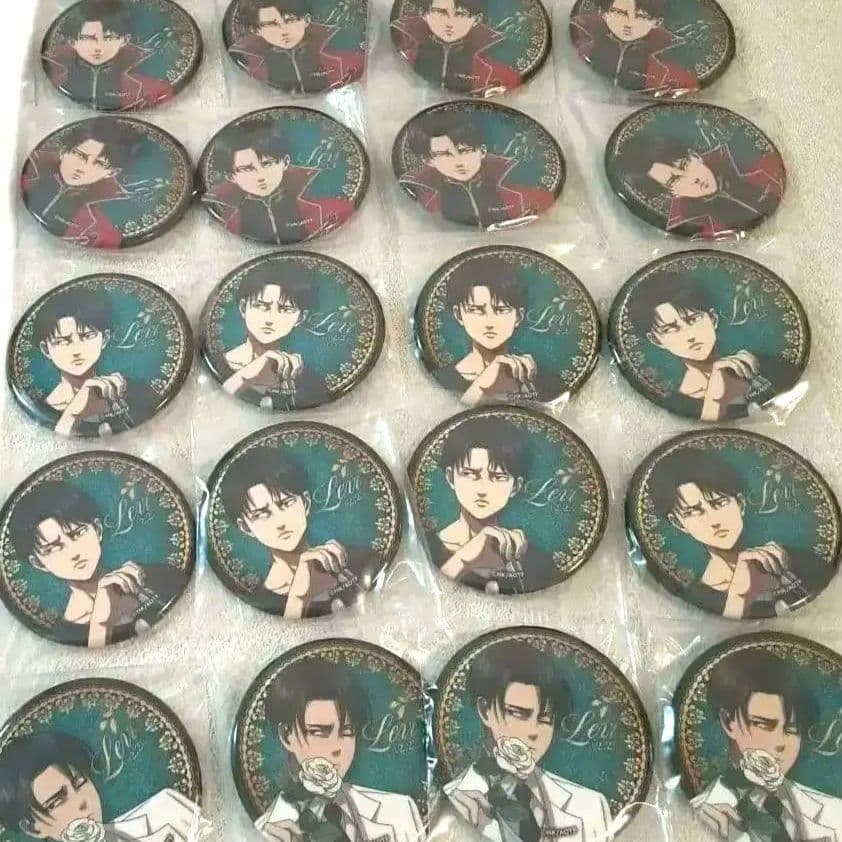 リヴァイ兵長　進撃の巨人　カラオケの鉄人コラボ　バースデー限定　缶バッジ リヴァイ兵長 進撃の巨人 カラオケの鉄人コラボ バースデー限定 缶