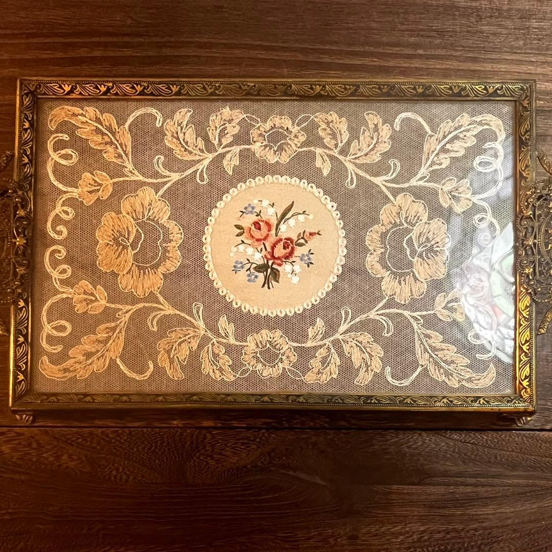 アンティーク ドレッシングトレイ 刺繍トレイ アクセサリートレイ レース