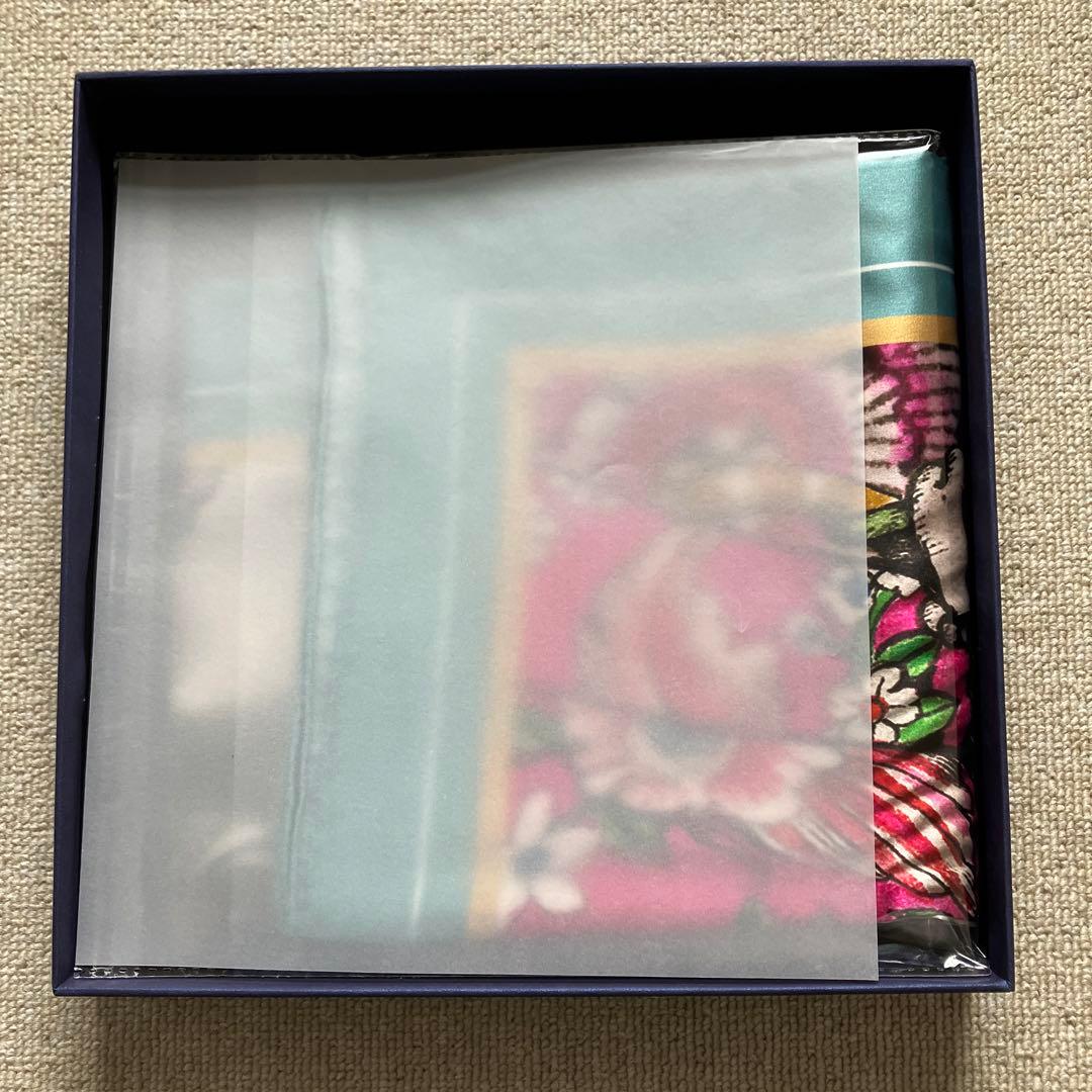 ヒグチユウコ 台湾 スカーフ シルクスカーフ - メルカリ