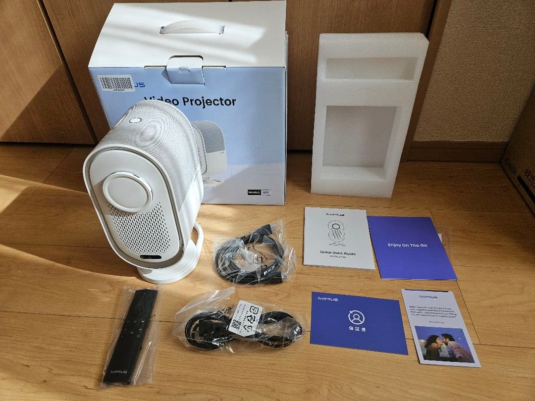 【新品同様】iWiMiUS K11 プロジェクター オートフォーカス 高音質 Amazon.co.jp: プロジェクター 家庭用【AI自動調整機能·Dolby超