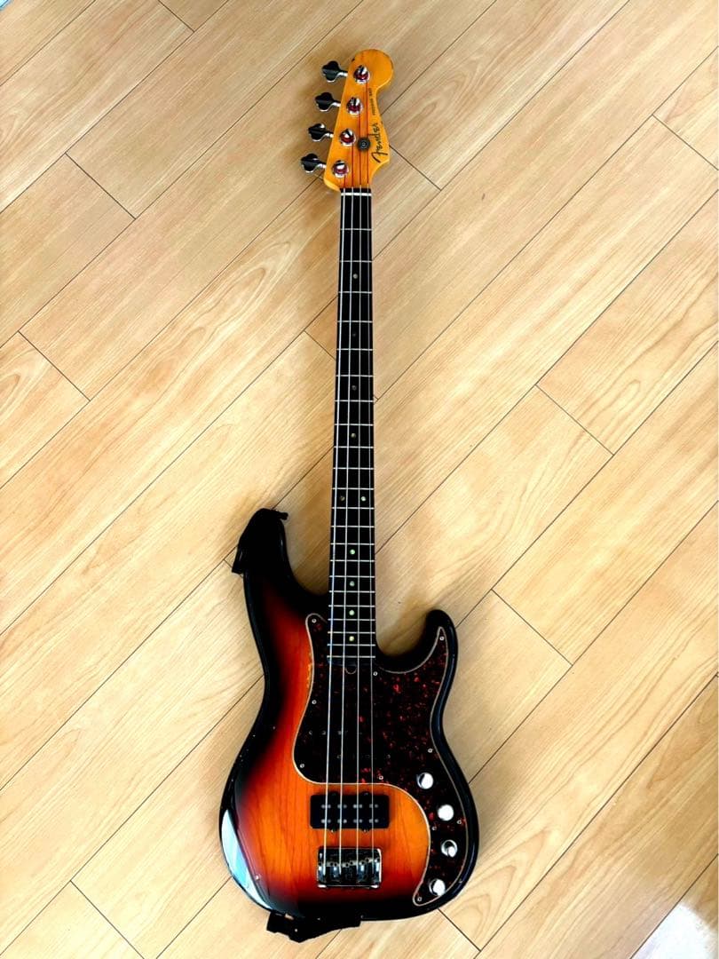 Fender アメデラ プレベ 日向秀和本人使用 (ZAZENBOYZS期) - メルカリ