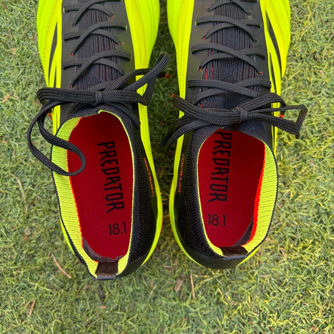 アディダス プレデター 18.1 SG 26.5cm 取替式 金属スタッド