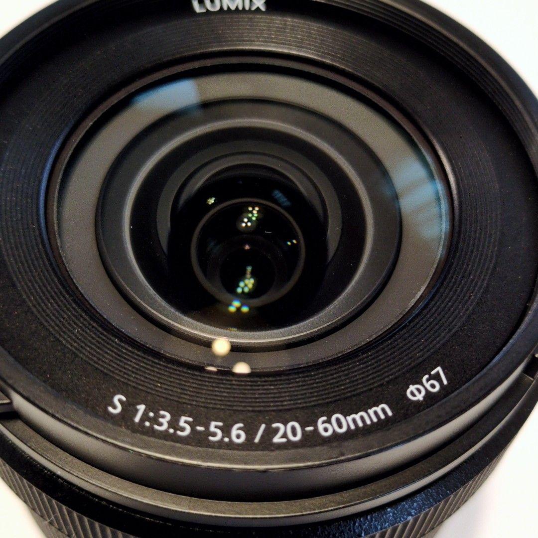 LUMIX 20-60mm F3.5-5.6 ズームレンズ