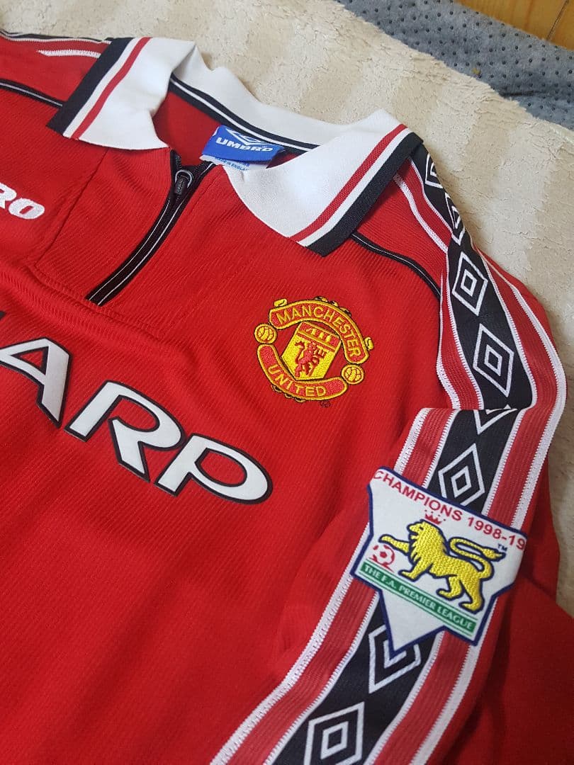 マンUのベッカム国内メーカーSHARP時代の神ユニホーム1番人気モデル