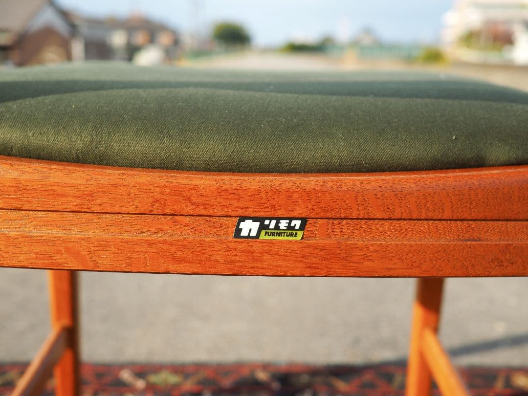 “karimoku”オールドカリモクラタンチェア