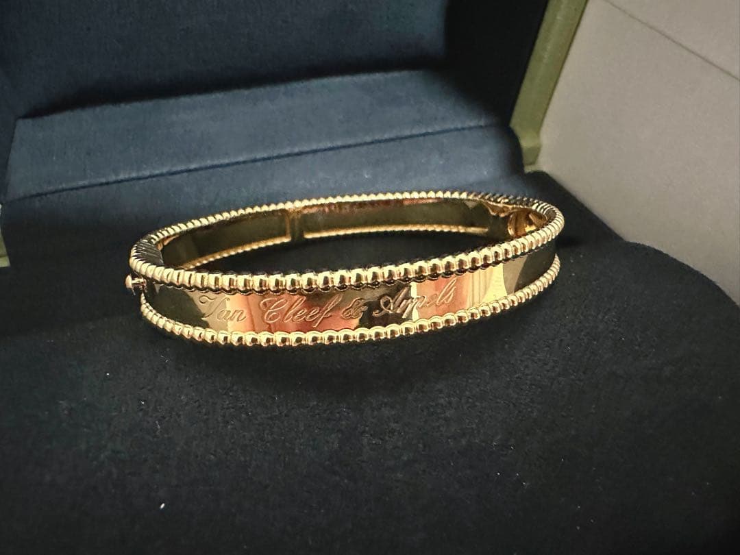 Van Cleef & Arpels ペルレシニアチュールブレスレット 18K ペルレ シニアチュール ブレスレット、ミディアムモデル 18K ローズ