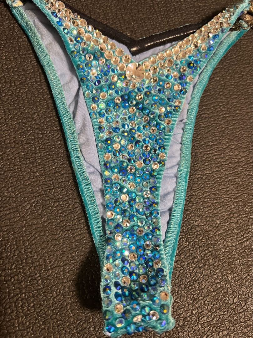 今だけ‼︎値下げ‼︎早いもの勝ち‼︎コンテスト用ビキニ　中古品