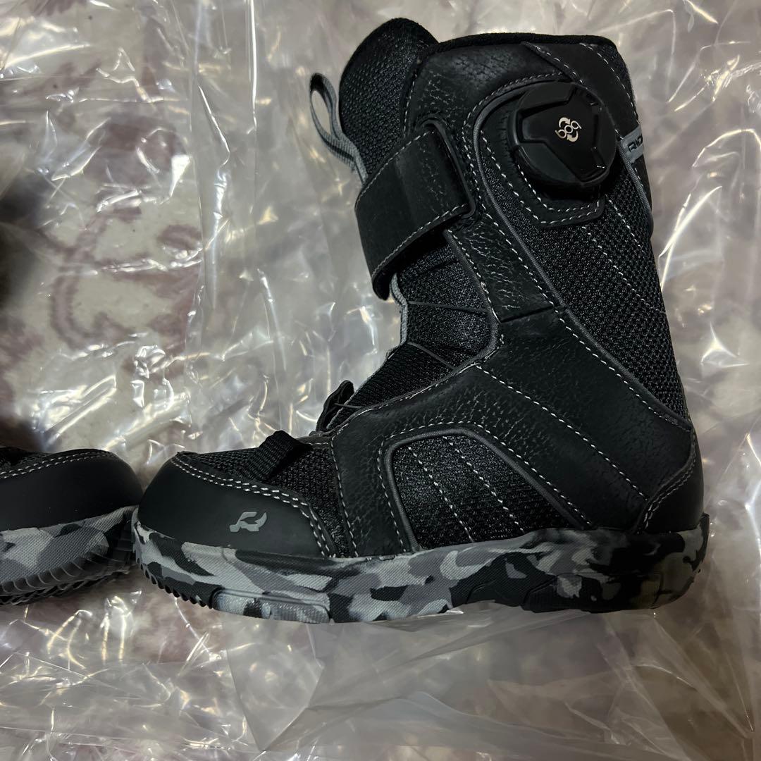 新品同様 子供用スノーボードBOAブーツ 17.5cm RIDE