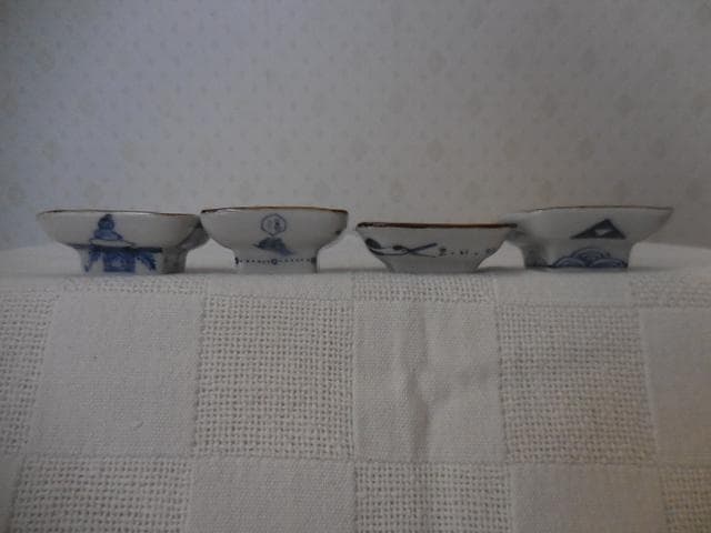 希少完売品☆未使用美品☆稲葉カヨ 豆皿　小皿 福々絵付 ネコ 鶴 辰 ４ケセット
