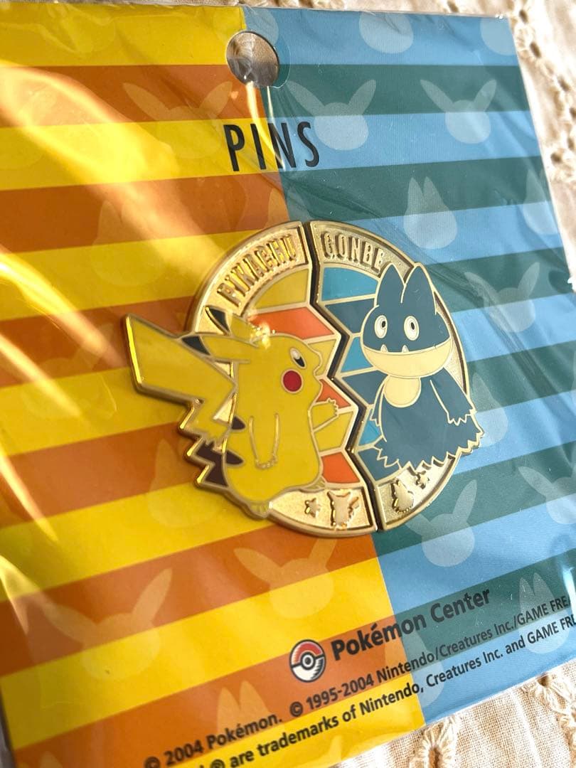 ポケモンセンター ピンズ ピカチュウ ゴンベ ピンバッジ - メルカリ