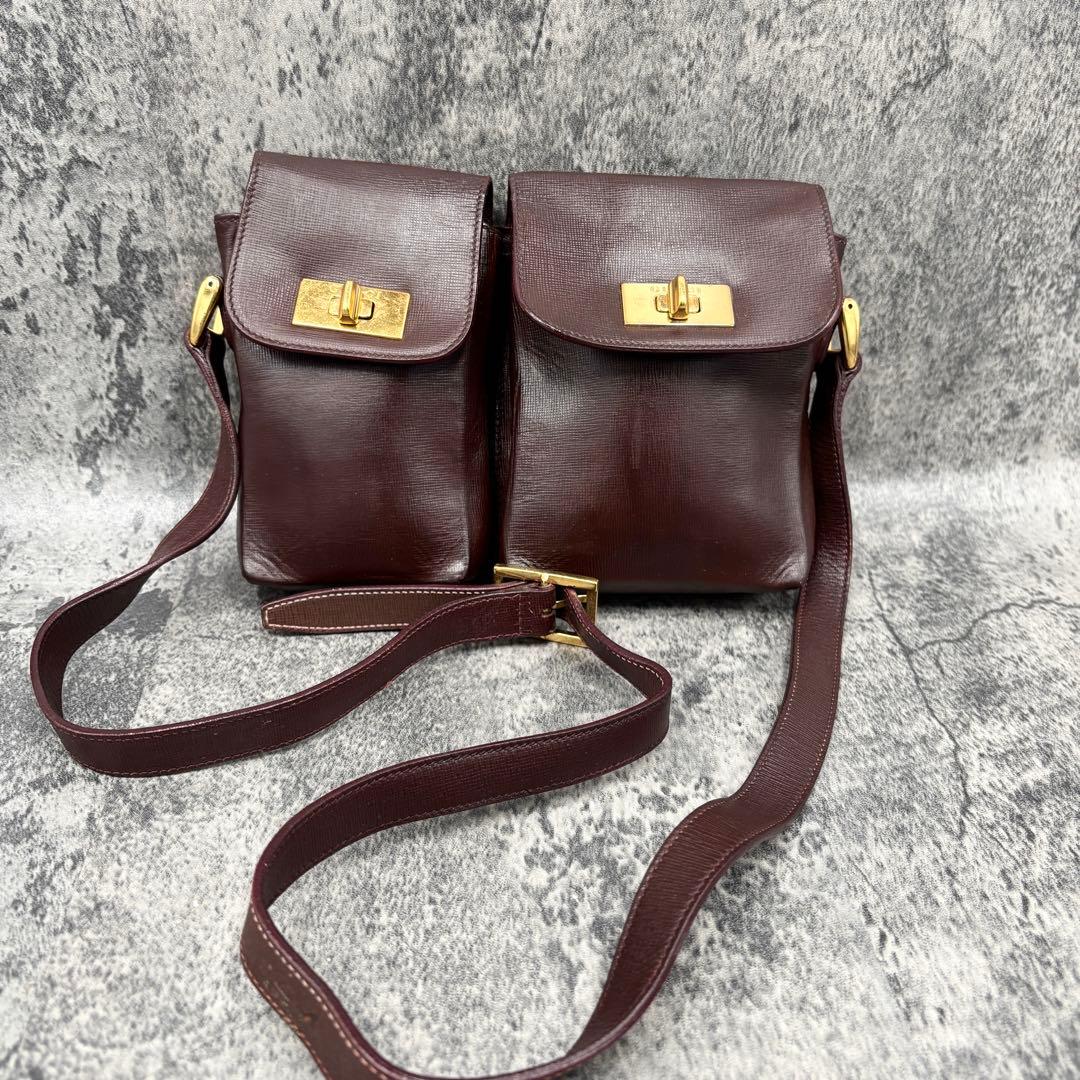 ✨美品✨GUCCI ボディバッグ ウエストポーチ ターンロック レザー