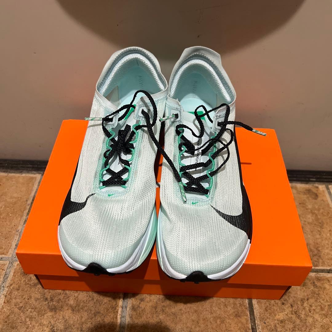 Nike ランニングシューズ ストリークフライ2　26.0cm