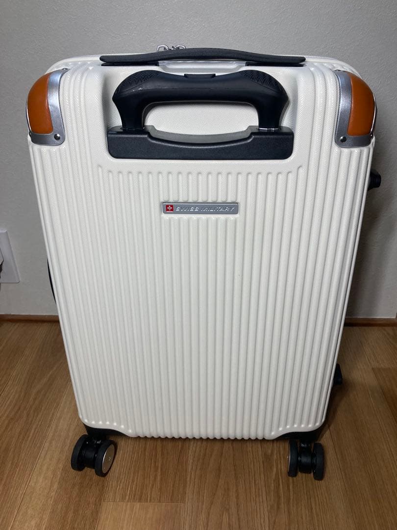 スイスミリタリー 38.5L スーツケース ホワイト 機内持ち込みサイズ