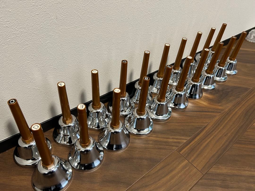 ⭐︎美品⭐︎ 内田洋行　ハンドベル　ミュージックベル　20音 内田 洋行 内田ベル ハンドベル ミュージックベル 20音 スタンド付き