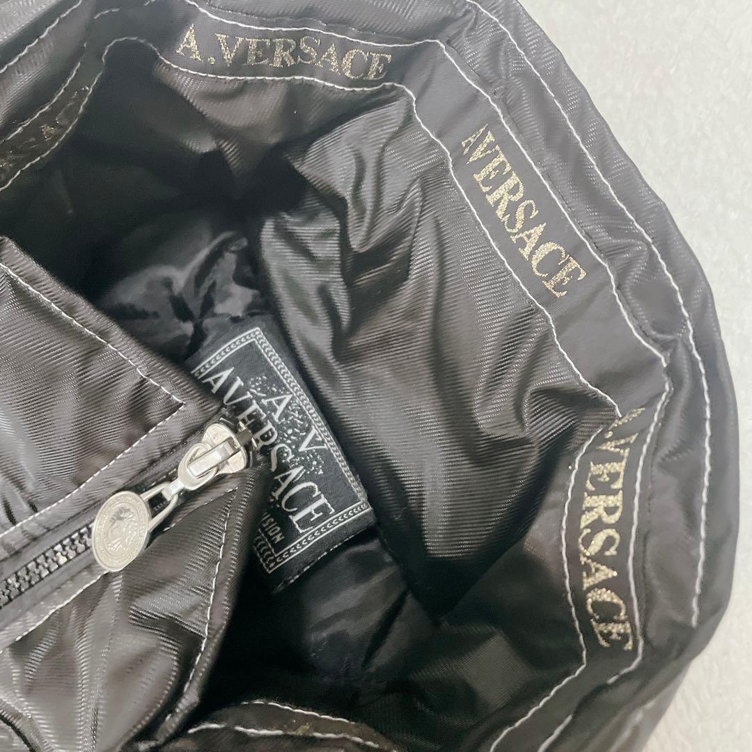 VERSACE ヴェルサーチ ジャンパー メデューサ 刺繍 金色 ビッグロゴ