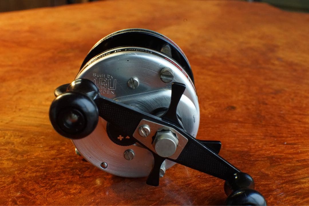 ABU アンバサダー 4600CB メンテ済 フレーム修正済 - メルカリ