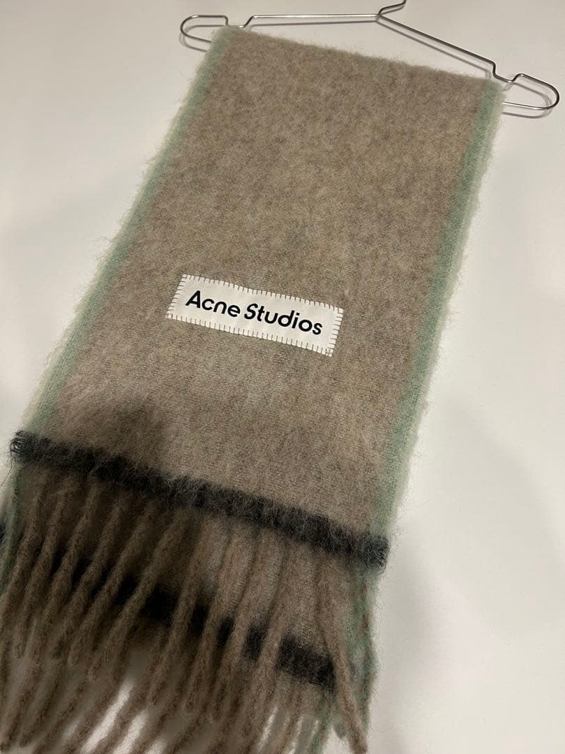 Acne Studios マフラーベージュ/ミント グリーン 250x28cm Acne Studios（アクネ ストゥディオズ） マフラー CA0308 FN-UX