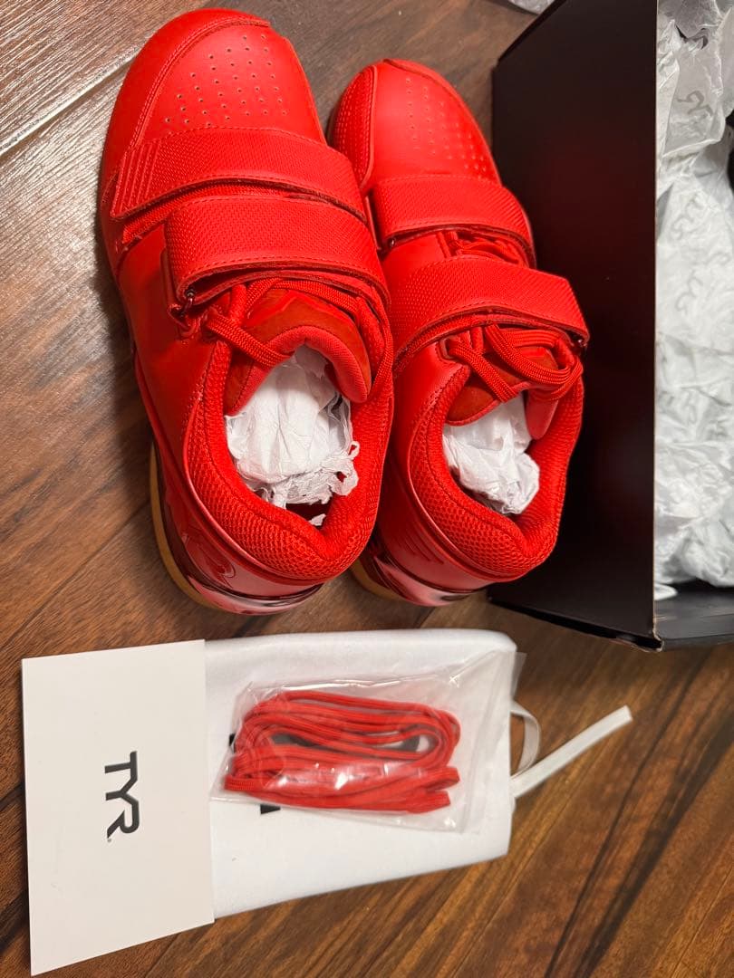 TYR TYRFORCE エリートカーボンリフター レッド サイズ 25.5cm