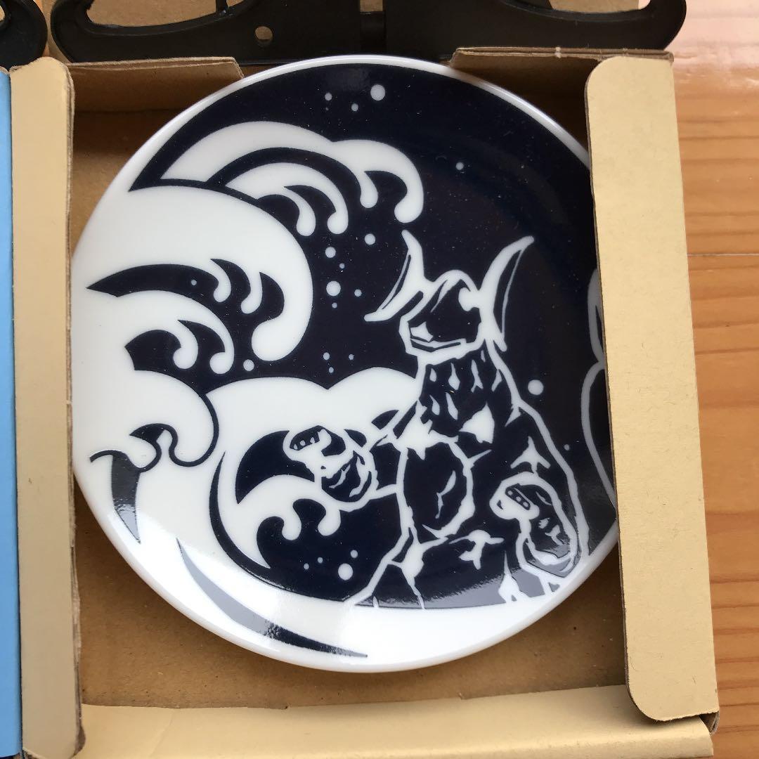 《ウルトラマンSHOP限定》和皿ウルトラマン６枚セット