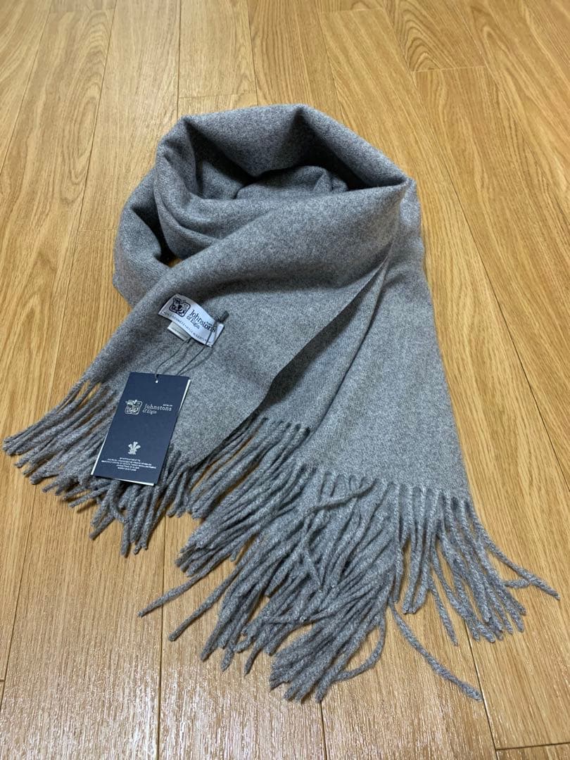 t*a様 ジョンストンズ 大判カシミヤ100%グレーマフラー ストール