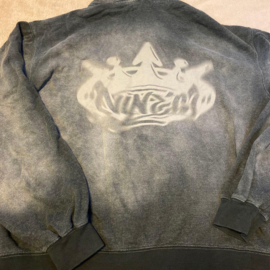 9090 motion king logo pigment zip hoodie - メルカリ