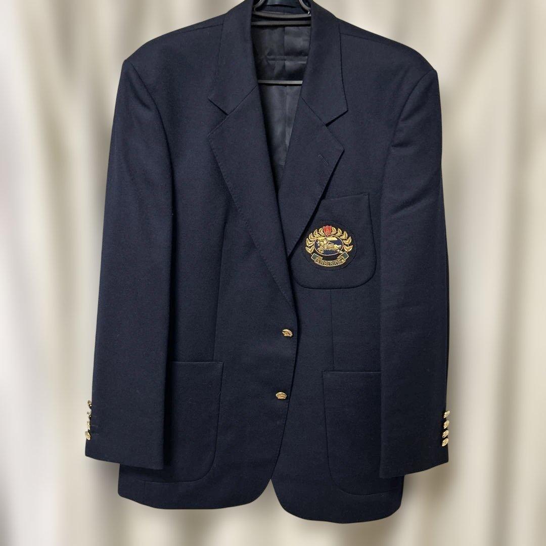 90s Burberryテーラードジャケット　エンブレム刺繍　金ボタン　紺ブレ 90s Burberrys blazer 紺ブレ バーバリー ブレザー ダブル 金ボタン