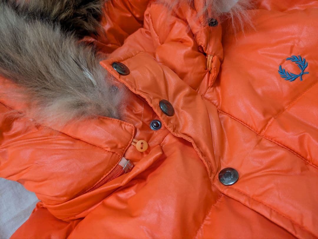 希少フレッドペリー ダウンジャケット フェザー 刺繍ワンポイントロゴ