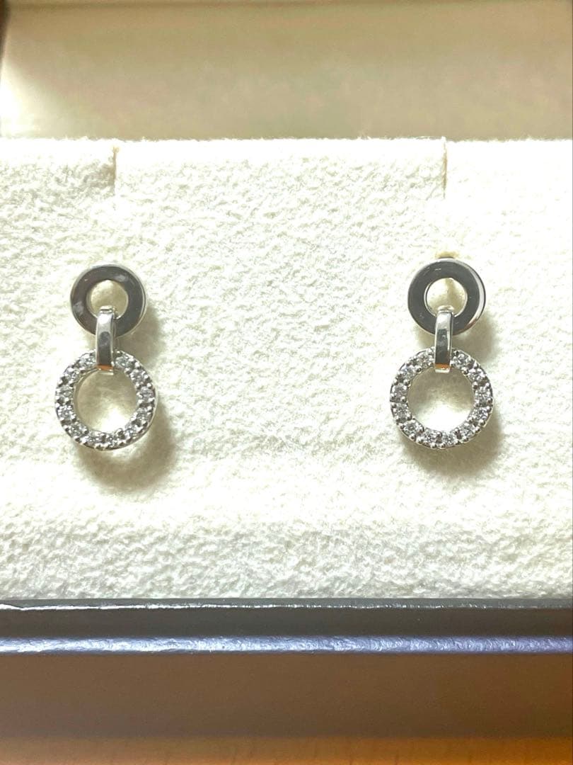 ヴァンドーム青山 ダブルサークル ダイヤモンドプラチナピアス - メルカリ