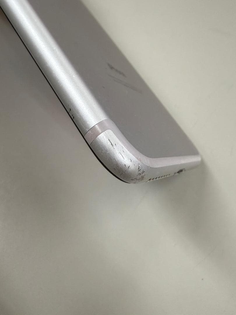 iPhone7 Plus A1785 シルバー 32GB