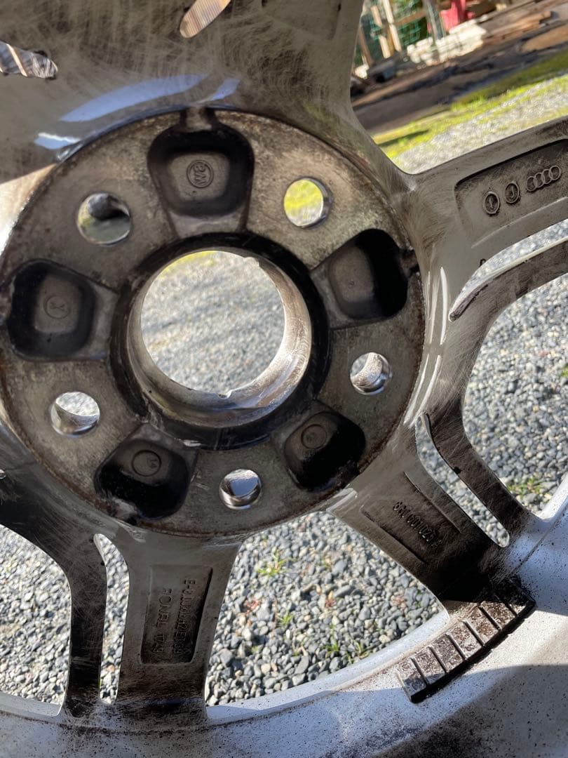 Naokin 様専用⭐︎バリ溝アウディQ5 スタッドレス235/60/R18 - メルカリ