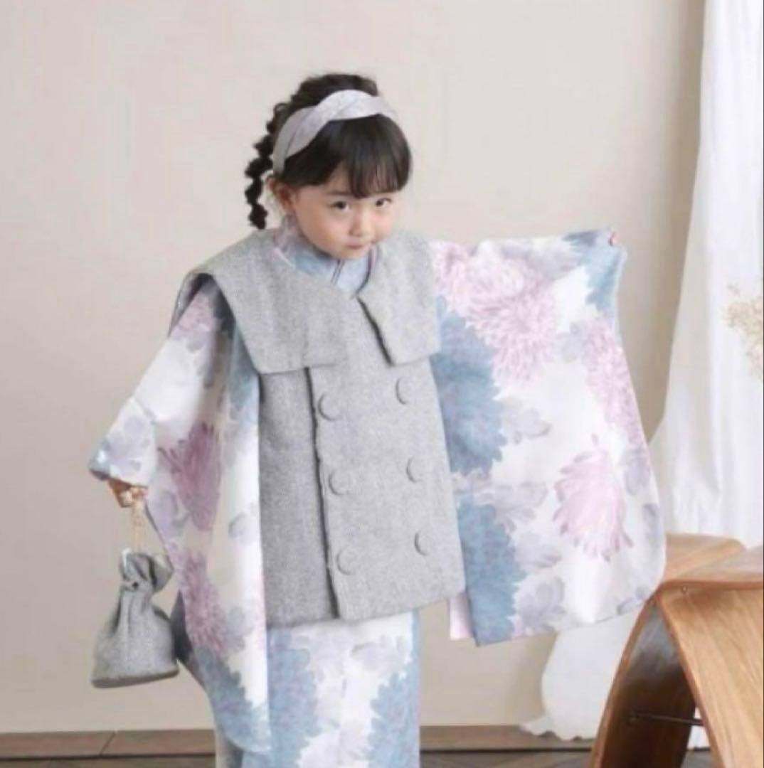 【土日限定値下げ！】ひよこ商店✴︎大人気柄　美品　七五三　3歳　お被布セット✴︎ utatane 着物 七五三3歳用被布コートセット 女の子 ひよこ商店 レトロ