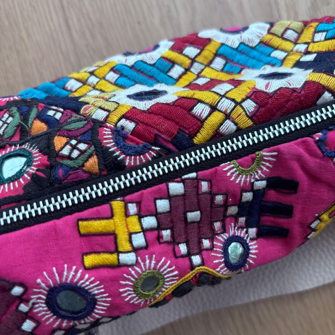 レア 刺繍 シモンカミールSimone Camille ウェストポーチ