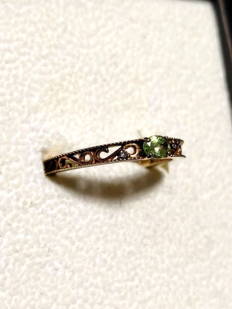 ミルフローラ（エステール） ペリドット透かし模様10金リング11号