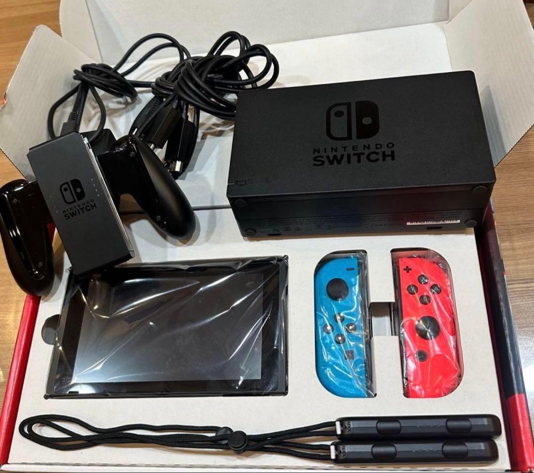 Nintendo Switch （スプラトゥーン3付属） Amazon.co.jp: Nintendo Switch(有機ELモデル) スプラトゥーン3