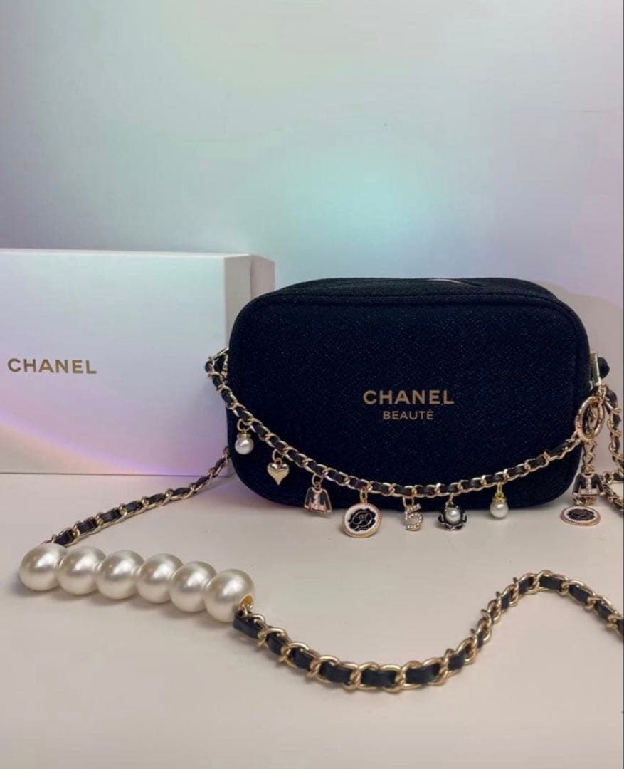 在庫セールシヤネルノベルティポーチブラックの通販はau PAY