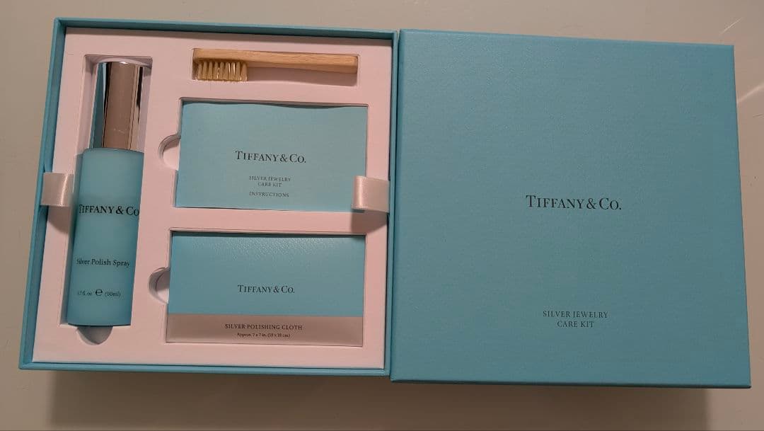 TIFFANY & Co.] ティファニー シルバージュエリー ケアキット - メルカリ