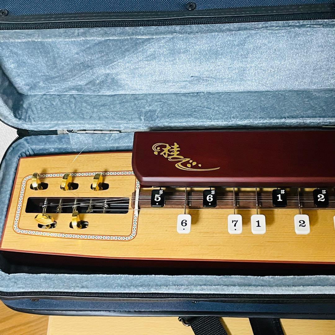 スズキ 大正琴 桂 TAS-11 電気大正琴 専用ケース付